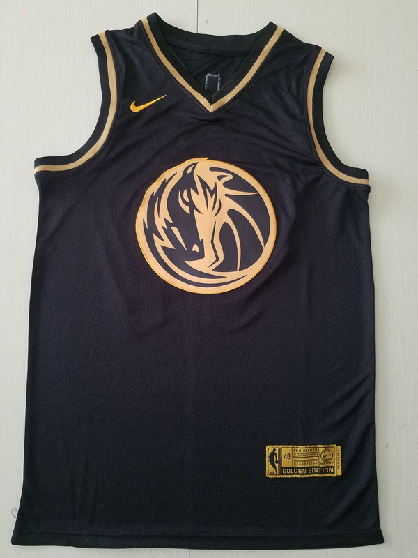 Luka Dončić 77 Black Golden Edition Jersey