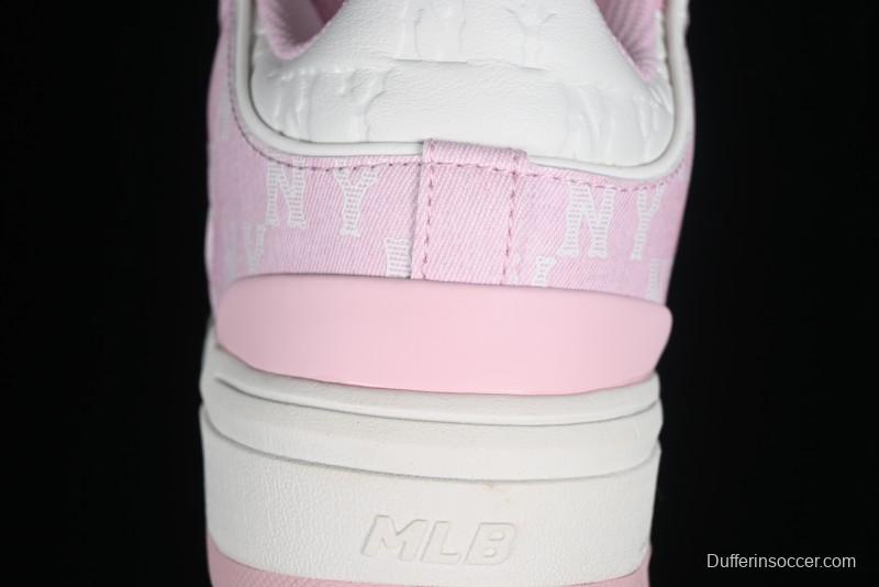 MLB NY Chunky Liner New York Yankees Velcro Print Logo Lightweight Platform Casual Sneakers - 3ASXCMM4N50PKS