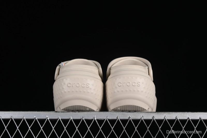 Crocs Classic Clog Snow House Retro Beach Clogs with Adjustable Heel Strap - B.D4