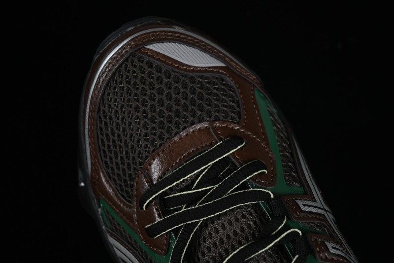 Asics Gel-Quantum Kinetic Retro Casual Sneakers with Thick Sole and Height Increasing Design - 1203A270-251