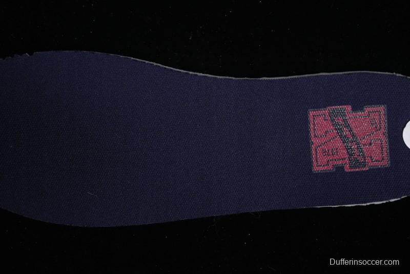 Nike SB Dunk Low Retro Skateboarding Shoes with Gorge Green and Red Swoosh Design - FV8106-361