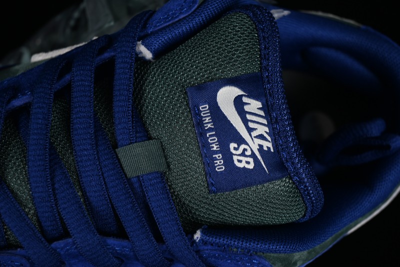 Nike SB Dunk Low Skateboarding Shoes - HF3704-400