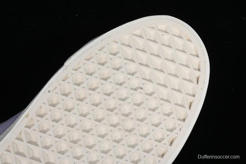 Vans Old Skool Reissue 136 Classic Low-Top Skate Shoes with Detachable Cushioned Insole and Crescent Toe Design - VN000MT6E3N