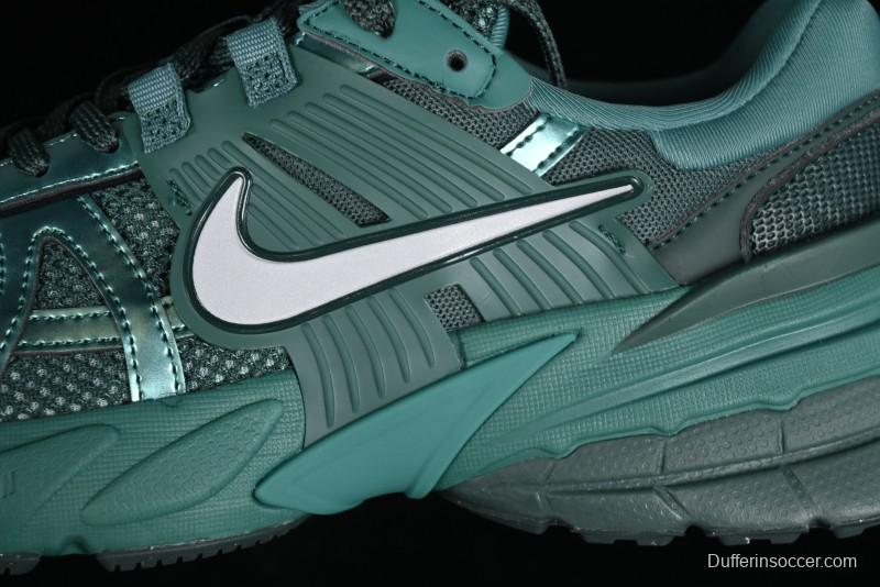 Nike V2K Runtekk 3XL Retro Low-Top Running Shoes with Shock Absorption and Anti-Slip Technology - HF5050-361