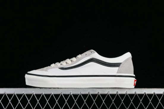 Vans Old Skool Reissue 136 Low-Top Skate Shoes with Detachable Cushioned Insole - VN000MT6KIG