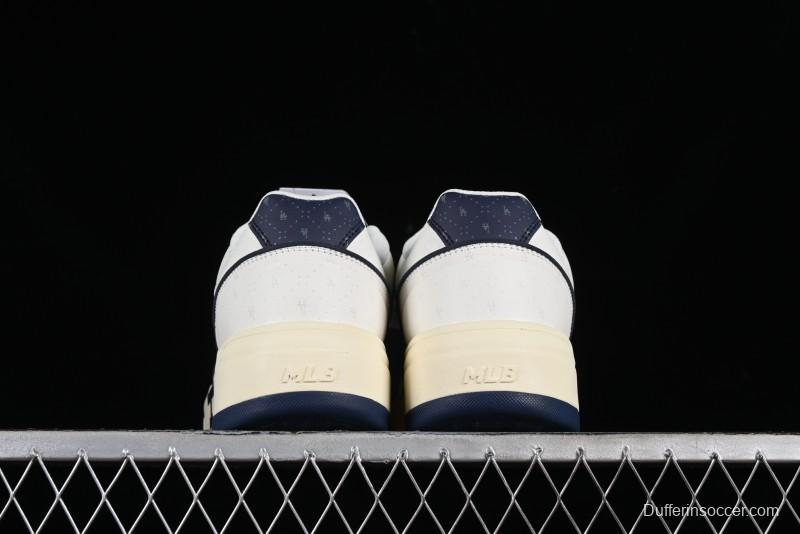 MLB Chunky Liner Basic New York Yankees Thick Sole Casual Sneakers with 6cm Height Increase - 3ASXCBO3N07NYD