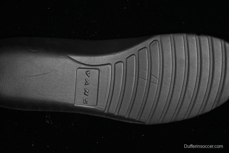 Vans Rowley XLT Retro Skate Shoes with Cushioning and Durability - VN000D1GA2T