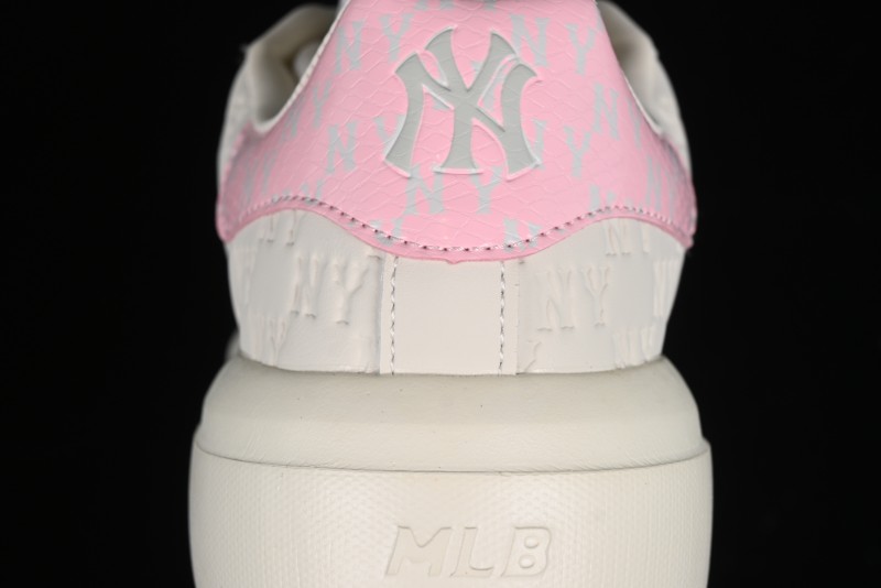 New York Yankees MLB Bigball Chunky Embo Monogram Platform Sandals - 3ASXEMN4N50PKS