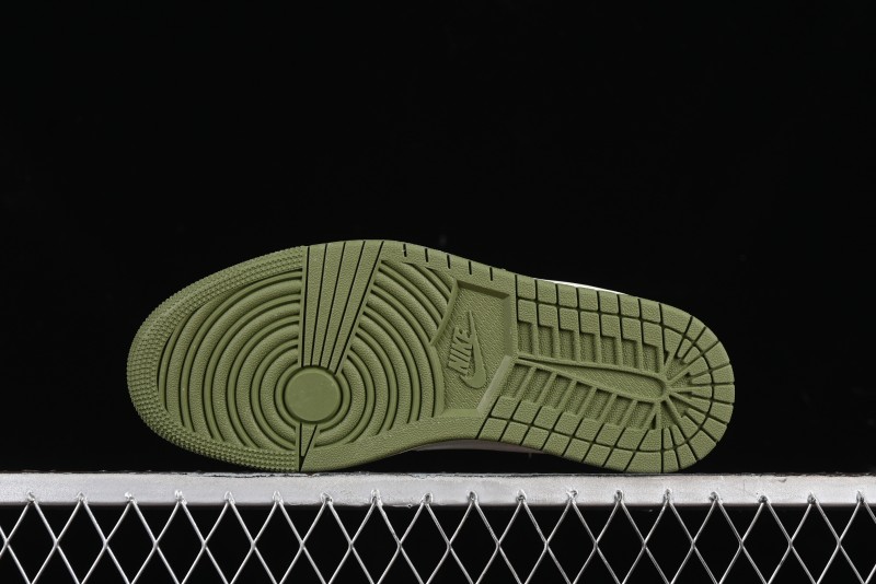 Nike Travis Scott x Fragment Design x Air Jordan 1 Low OG SP AJ1 Retro Sneakers in Off-White & Fresh Green - DM6688-606