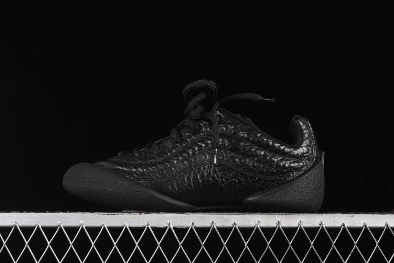 Alexander McQueen Flexion Retro Sneakers in Black with Diamond Grain Calfskin - 8.F6