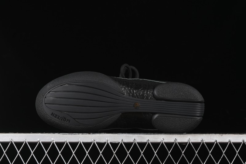 Alexander McQueen Flexion Retro Sneakers in Black with Diamond Grain Calfskin - 8.F6