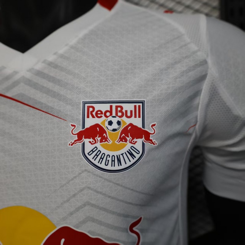 Player Version 25/26 RB Leipzig White with Chevron Pattern and Red Bull Logo Jersey