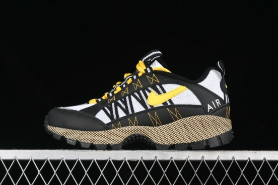 Nike Air Humara Retro Trail Running Shoes with 1990s Outdoor Style - AJ1102-001