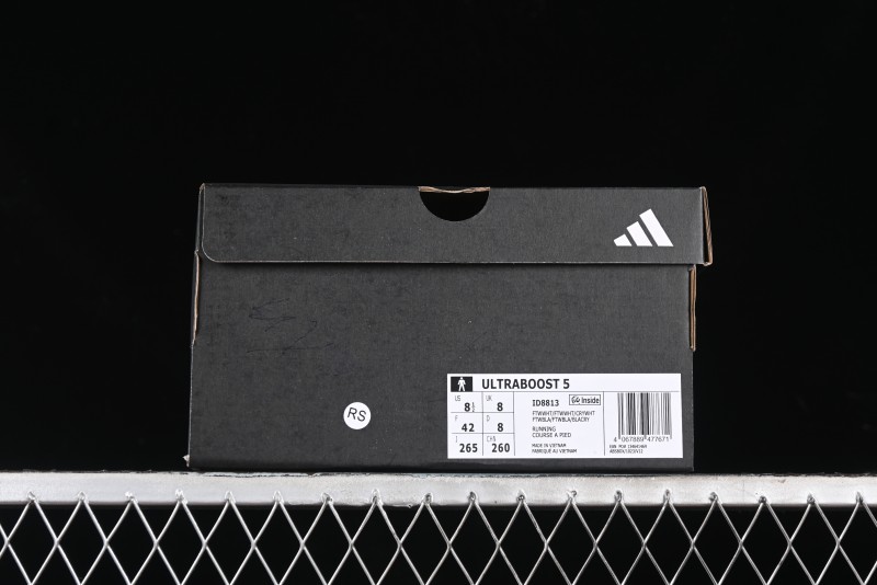Adidas Ultraboost 5 ID8813 Running Shoes with Boost Cushioning