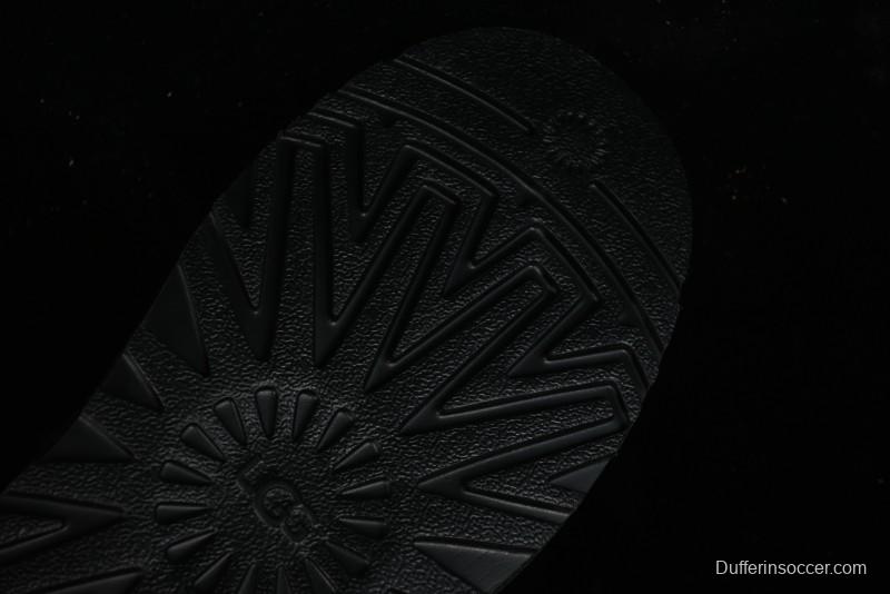 UGG Neumel Moc Ankle Boots in Suede with Shearling Lining - 1153631