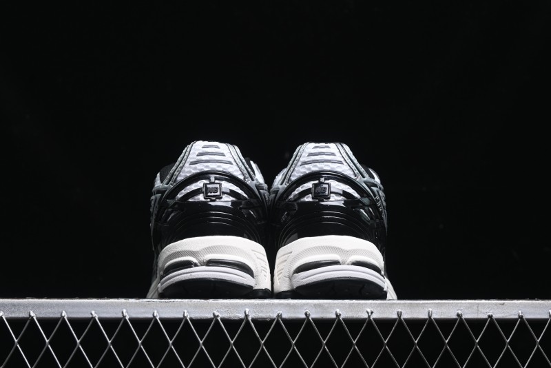 New Balance 1906 Series Retro Dad Style Casual Running Shoes - M1906RER
