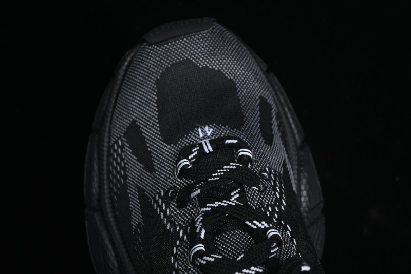 Under Armour x Balenciaga 3XL Sneakers Low-Top Retro Chunky Dad Shoes - W3XUA1090