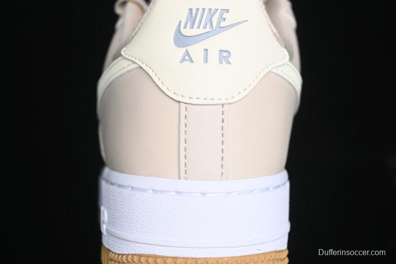 Nike Air Force 1 '07 Low Top Sneakers with Full-Grain Leather and Air Cushion - DD8959-111