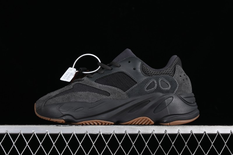 Adidas Yeezy Boost 700 V2 Utility Black Running Shoes with 3M Reflective Details - FV5304