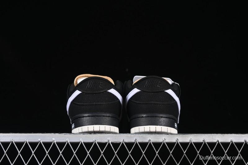Nike SB Dunk Low Premium Skateboarding Shoes in Black and White - FN5880-001