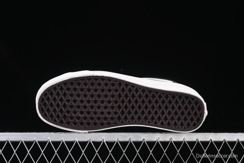 Vans Old Skool 36 Low-Top Retro Skate Shoes - VN000D57BLK