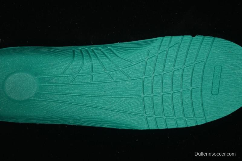 New York Yankees MLB Chunky Liner Lightweight Platform Sneakers with Hook and Loop Closure - 3ASXV015N50BLS