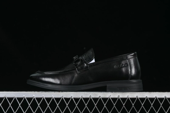 ECCO London Collection Slip-On Business Men's Leather Shoes with Wide Toe Box and Cushioned Sole - 61160801001