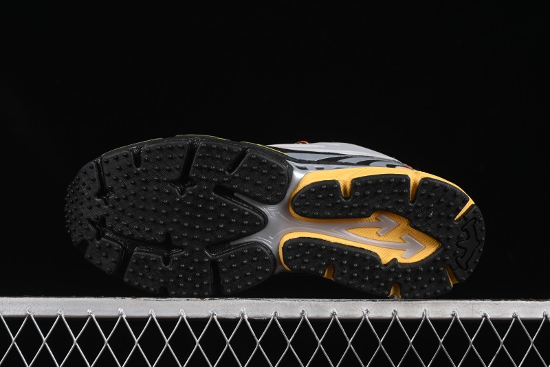 Off-White Be Right Low-Top Lifestyle Sneakers in Grey Orange - X.E5