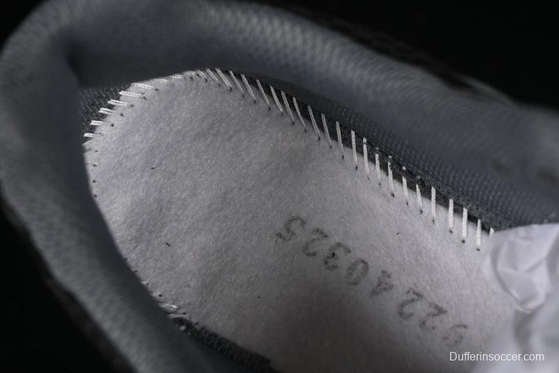 Asics Tiger GEL-1130 Low-Top Casual Running Shoes with Outdoor Style and GEL Cushioning - 1201A906-001