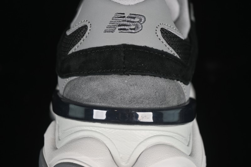 Joe Freshgoods x New Balance 9060 Retro Casual Running Sneakers with ABZORB Cushioning - U9060JBD