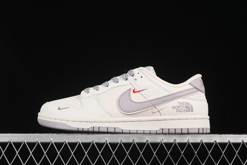 Nike SB Dunk Low The North Face Collaboration Anniversary Edition Customized Low-Top Casual Skate Shoes - SC9207-413