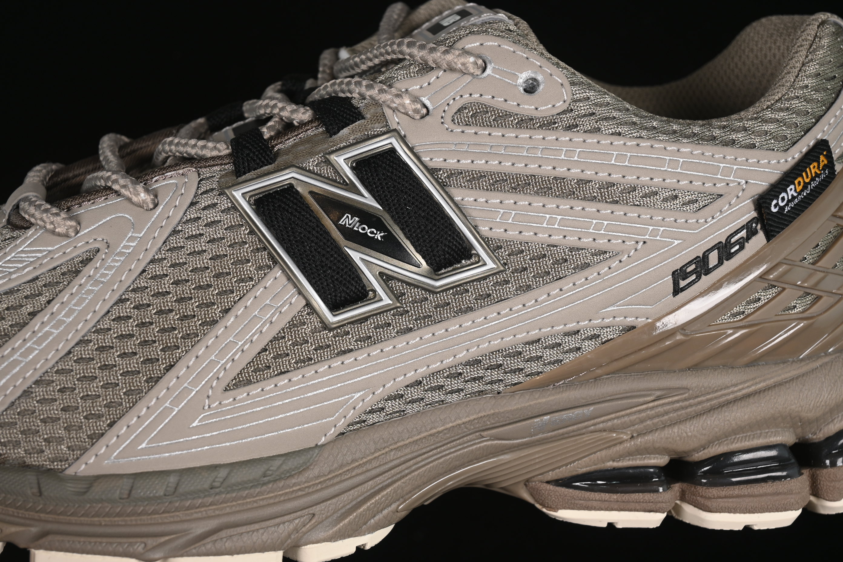 New Balance 1906 Series Retro Dad Style Casual Running Shoes - U1906ROB