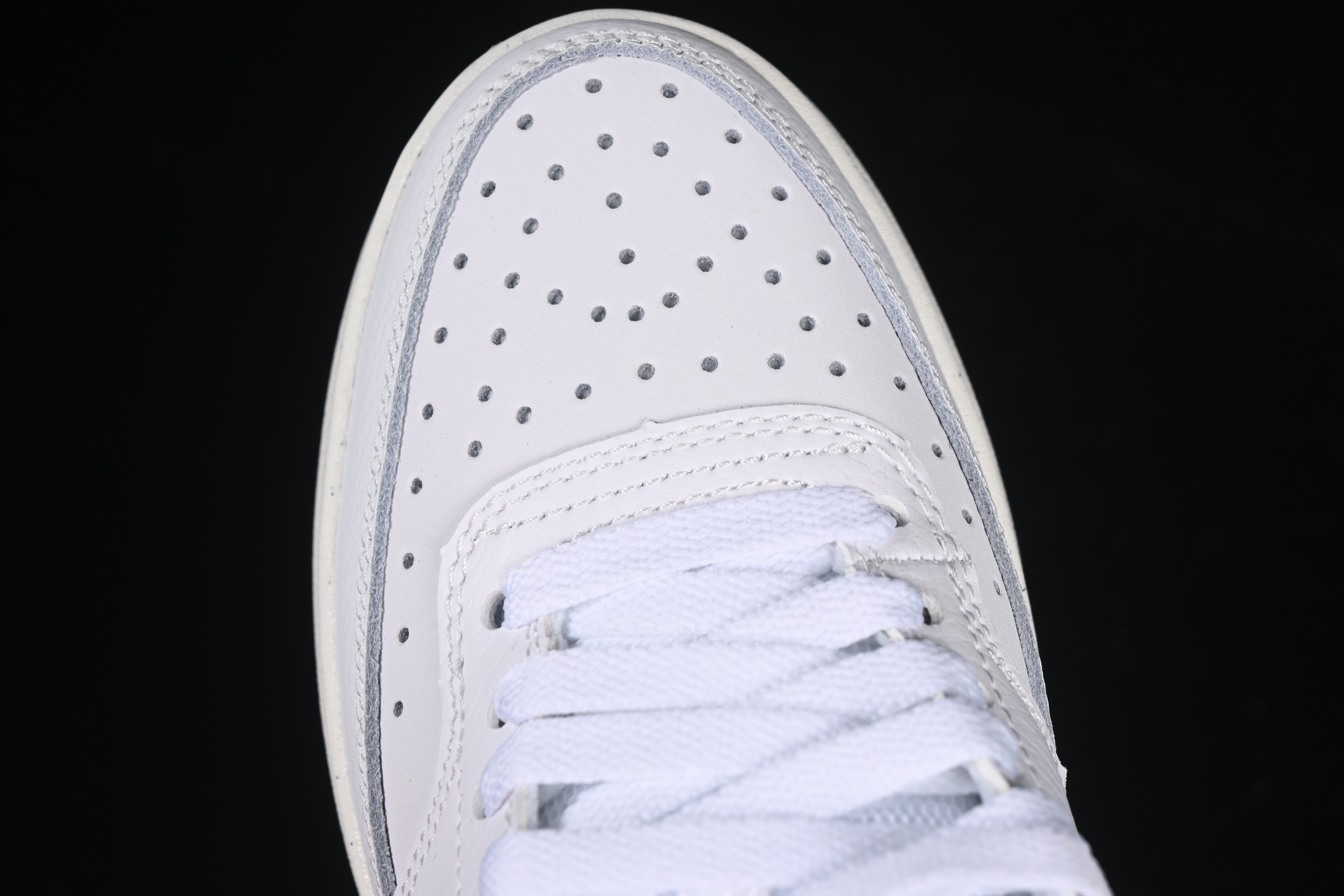 Nike Court Vision Alta Thick-Sole Casual Sneakers for Campus Wear - DZ5394-105