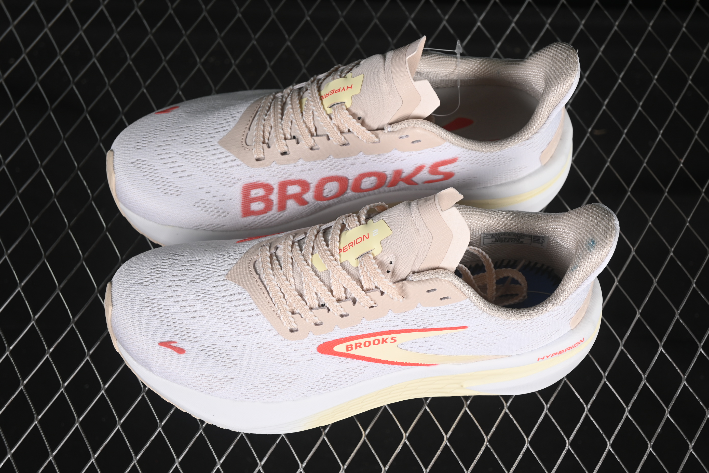 Brooks Hyperion 2 Low-Cut Breathable Lightweight Cushioned Running Shoes - 1204211B173