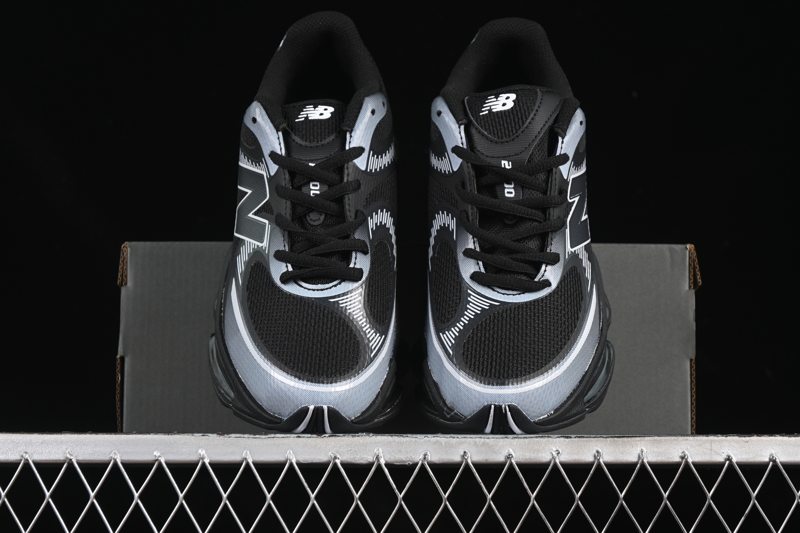 New Balance 2000 Series Retro Dad Style Casual Running Shoes - U2000RE