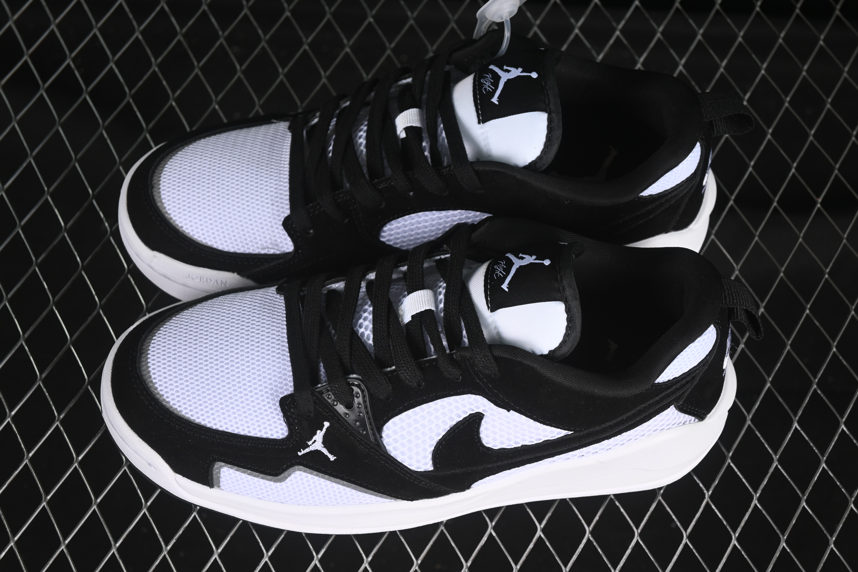 Nike Air Jordan Cmft Era Retro Sneakers - HJ6777-001