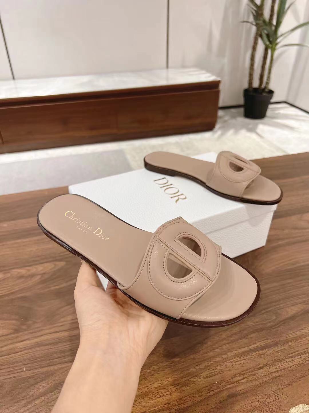 2025 Dio Women Beige Leather Slippers LY00260