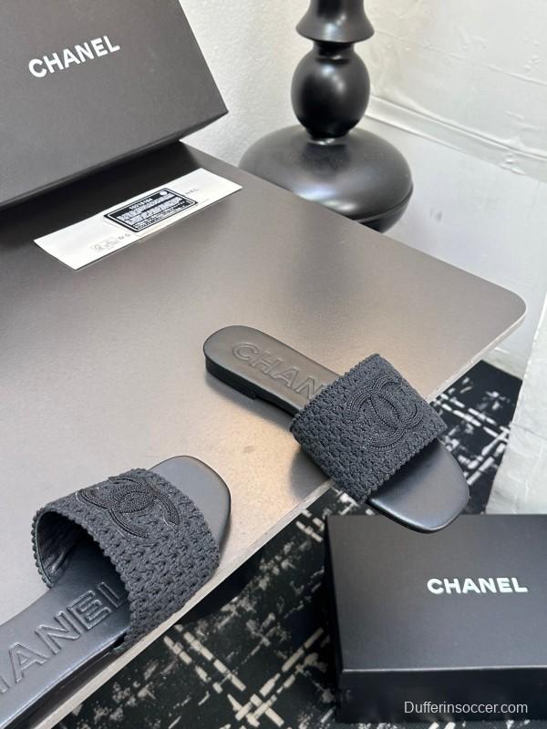 2025 Slippers CHANEL Black Fabric Slippers