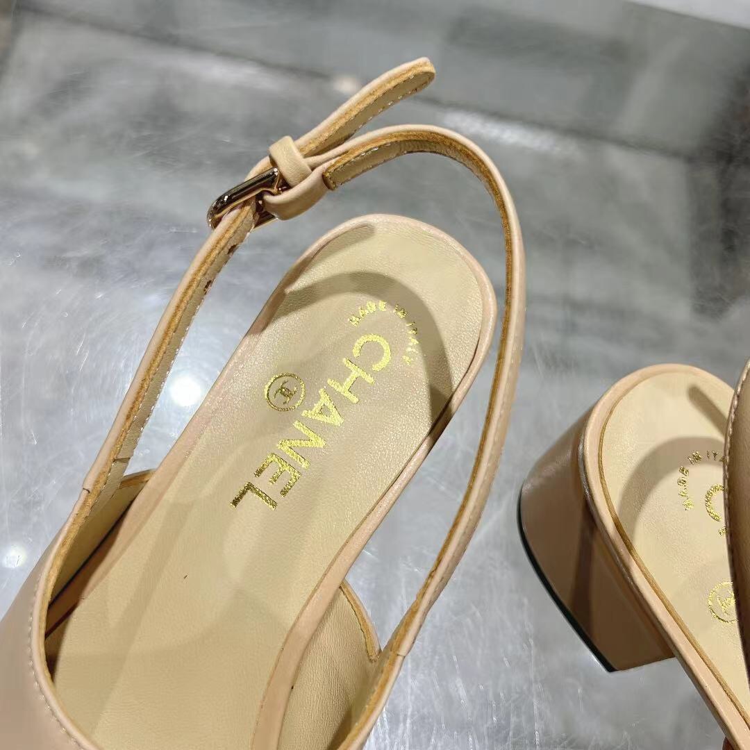 2025 Women Chanel Beige Black Leather Slingback Block Heel LY00300