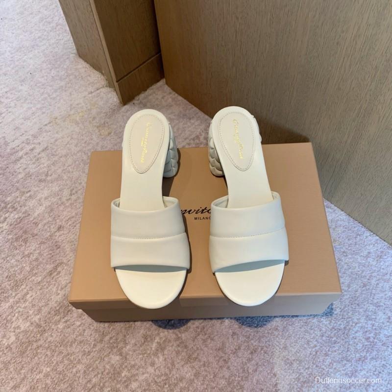 2025 Women Gianvito Rossi White Leather Slippers KFY00260