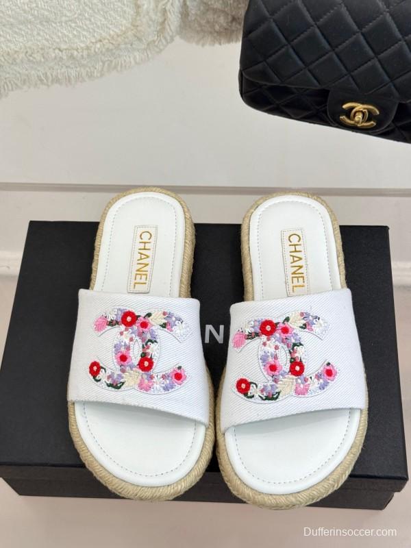 2025 Women Chanel White Embroidered Cotton Slippers KFY00230