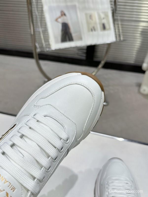 2025 Women Prada White Cow Leather Lambskin Sneakers KFY00310