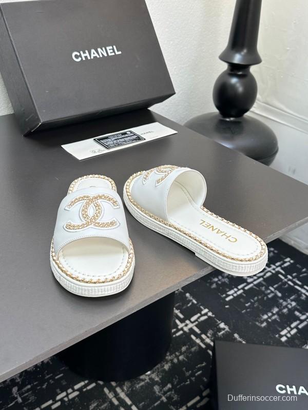 2025 Slippers CHANEL White Leather Woven Chain CC Logo LY00320