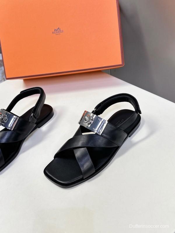 2025 Women Hermès Black Leather Sandals Metal Buckle KFY00300
