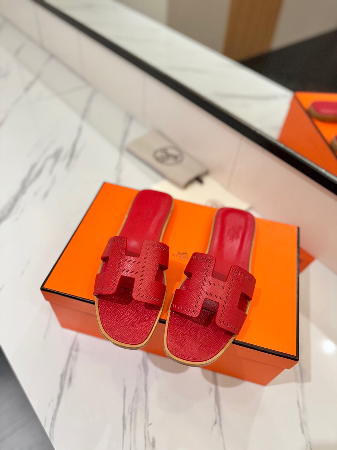 2025 Women Hermès Red Leather Slippers
