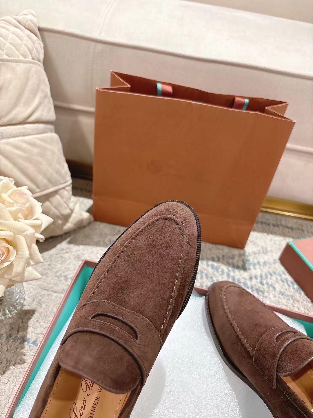 2025 Women LP Brown Suede Loafers LY00320
