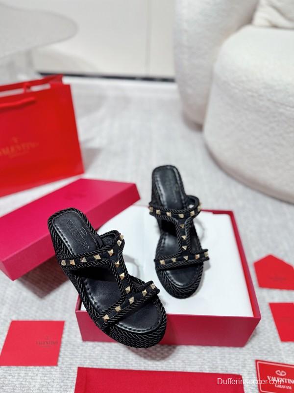 2025 Women Valentino Black Leather Wedge Sandals Studded LY00290