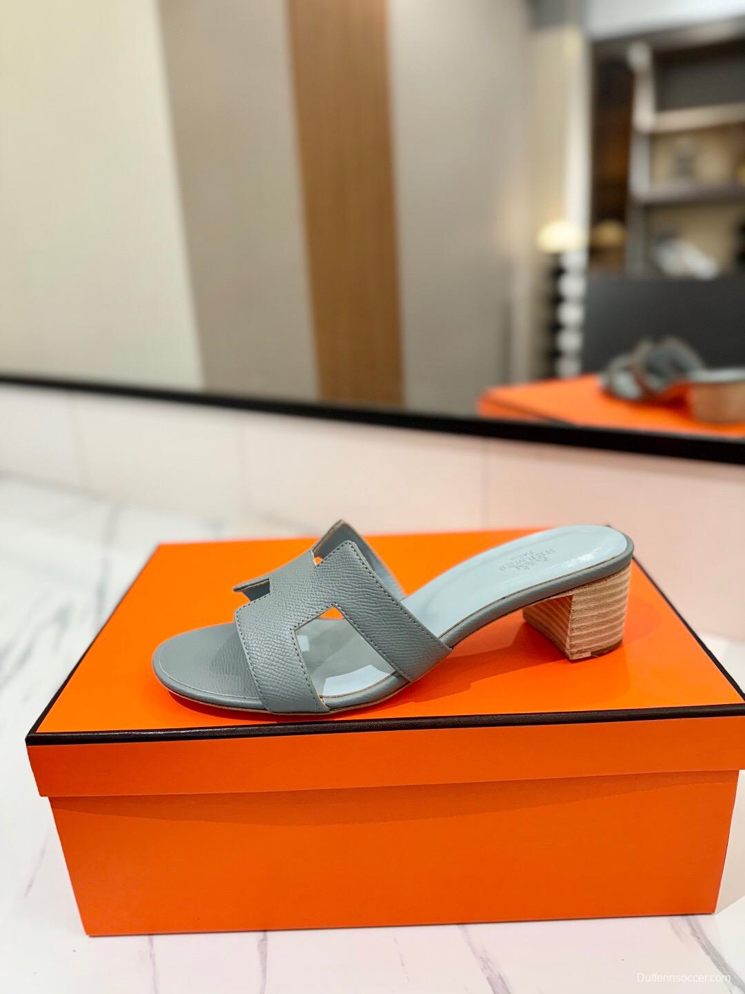 2025 Women Hermès Light Grey Leather Sandals