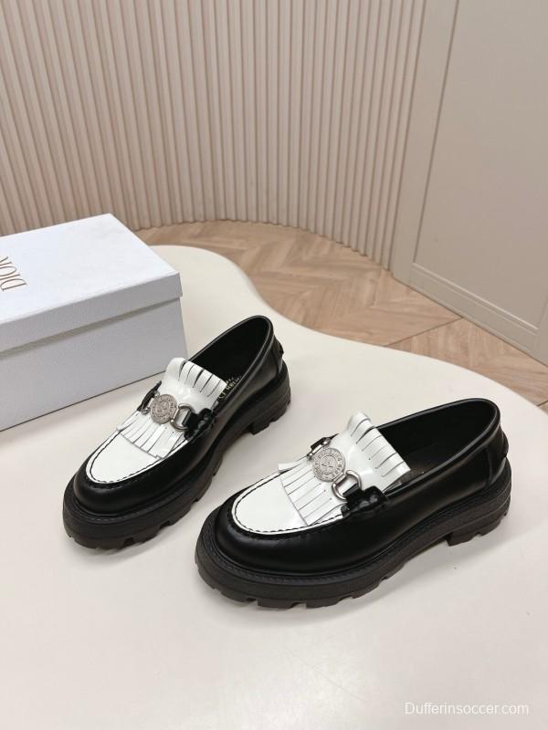 2025 Women Dior Black White Leather Loafers Metal Buckle KFY00350