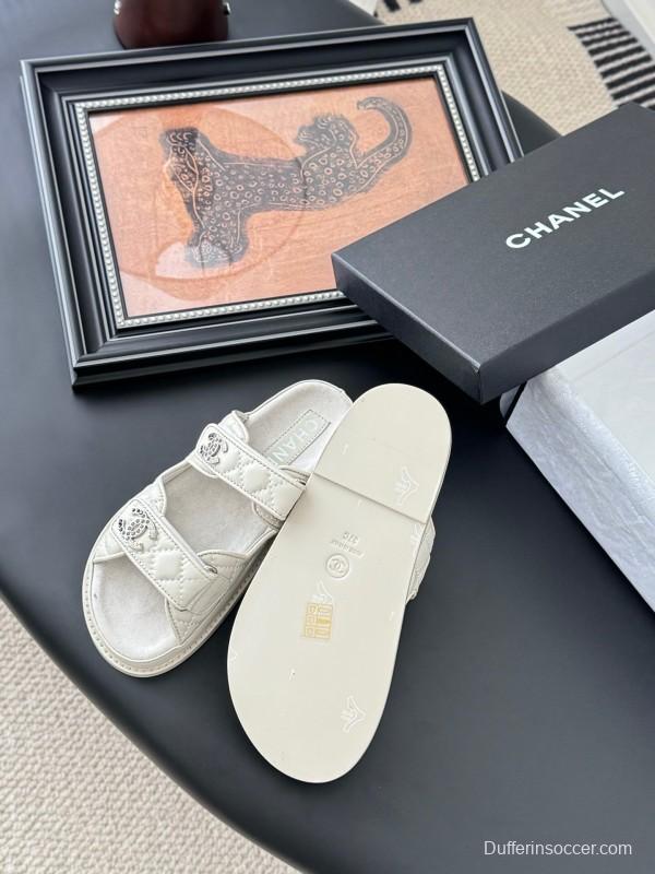 2025 Women Chanel White Leather Sandals LY00310